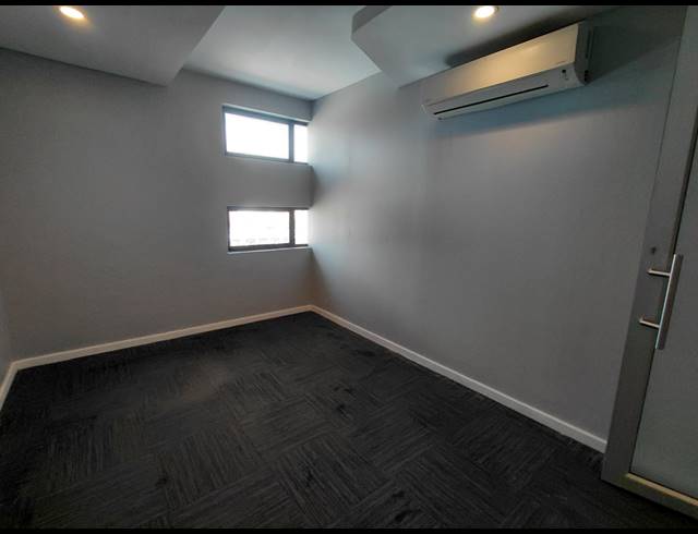 85M² MEDICAL SUITE TO LET IN FOURWAYS
